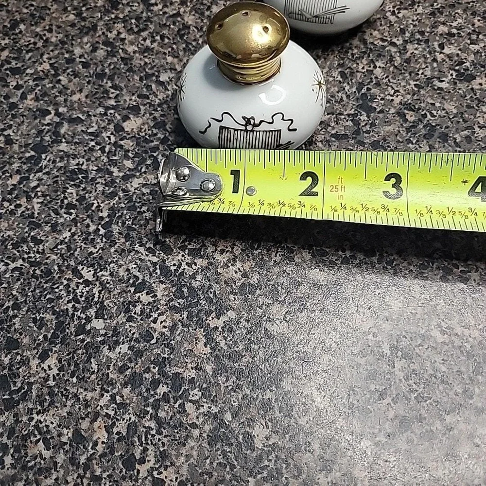 VINTAGE‎ Ucagco Gilded Birdcages Salt & Pepper Shakers JAPAN
